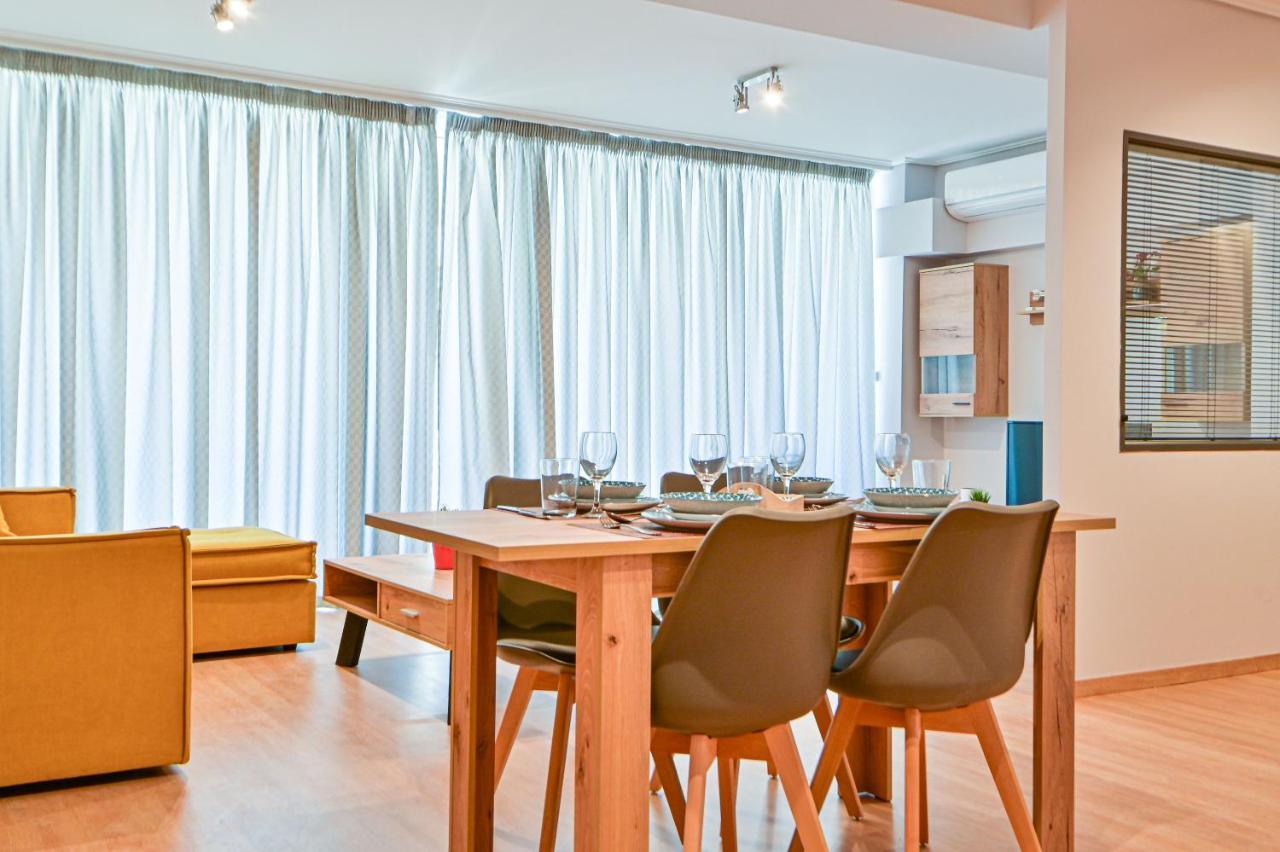 Cozy Apartment Located On The Piraeus Port Area Buitenkant foto