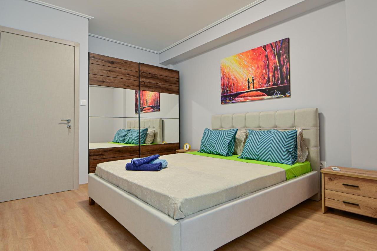 Cozy Apartment Located On The Piraeus Port Area Buitenkant foto